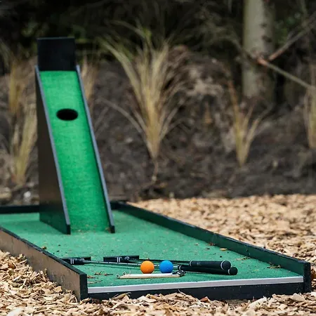 Exclusive Pool And Activity House For 30 People -1002 *